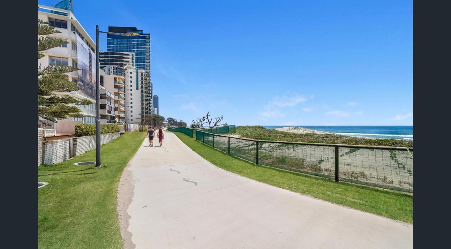 Apartment Surfers Paradise - Beachfront *